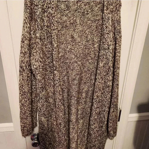 Deane & White Brand Ladies‎ cardigan - Picture 9 of 16